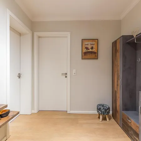 Backsteinhaus, 4 